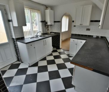 3 bedroom terraced house to rent - Photo 5