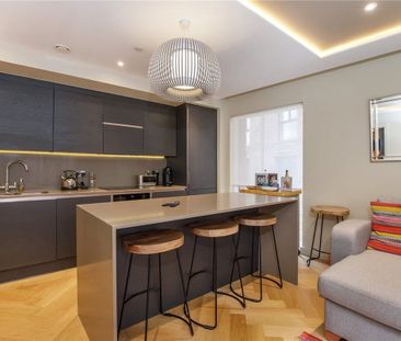 Stylish 2 bedroom part furnished apartment located in the Hudson Qu... - Photo 6