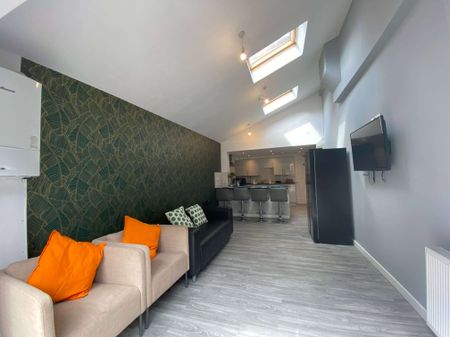 Luxury City Centre Ensuite Rooms - Photo 2