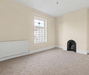 Generous three-bedroom property on Ipswich Road featuring multiple ... - Photo 4