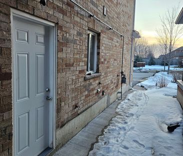 For Lease - 111 Rosswell Drive, Clarington, Ontario - Photo 6