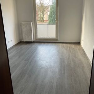Sehr schöne 3 Zimmer Wohnung mit Balkon in Gelsenkirchen zu vermieten - Photo 3