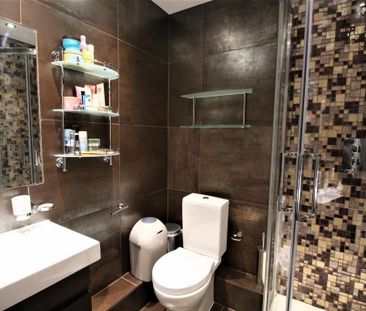 3 bedroom apartment to rent - Photo 6