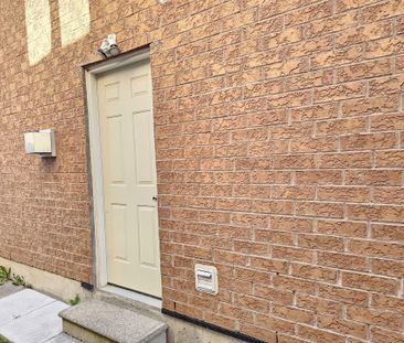 For Lease - 41 Gordon Weeden Road, Markham, Ontario - Photo 6