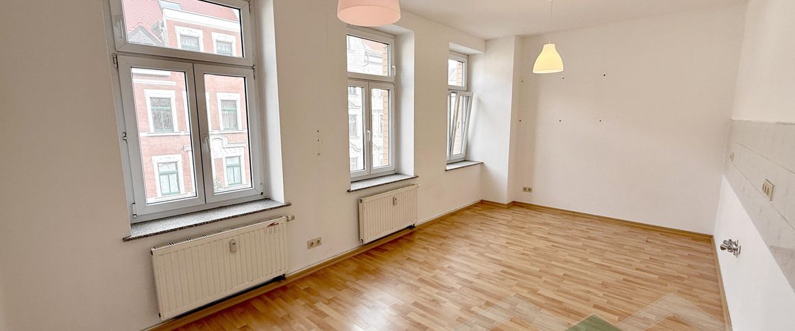 ** Single-Wohnung mit Wannenbad in ruhiger Seitenstraße ** - Foto 1