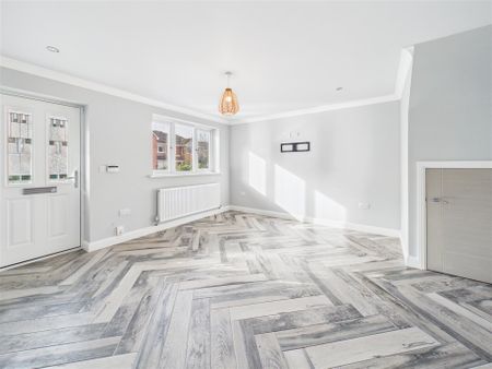 3 bedroom House to rent - Photo 3