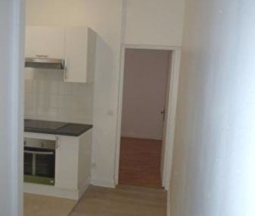 Location Appartement 1 pièce 20m² IVRY SUR SEINE 94200 - Photo 1