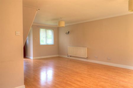 3 BED Detached house - Photo 2