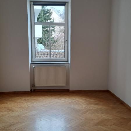 Urfahr Hauptstraße! Schöne 2 Zimmer Wohnung mit Küche ohne Ablöse ! - Photo 1