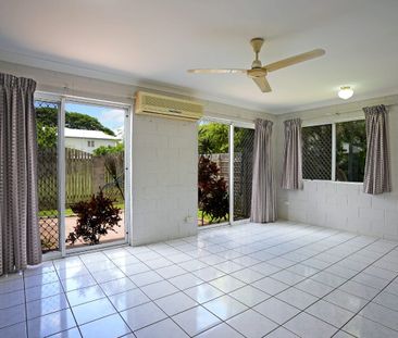 NEAT AND TIDY 2 BEDROOM TOWNHOUSE IN PIMLICO! - Photo 3