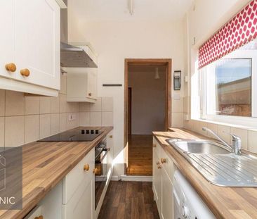 3 bedroom terraced house to rent - Photo 6