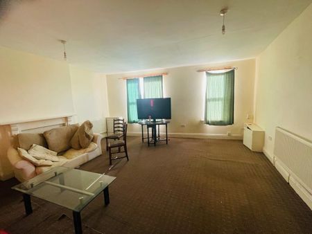 ENTRANCE HALLWAY ---TWO VERY LARGE SPACIOUS DOUBLE BEDROOMS--- LIVING ROOM--FITTED KITCHEN---BATHROO WITH SHOWER--- ON STREET PARKING ---GAS CENTRAL HEATING--- DOUBLE GLAZED. - Photo 2