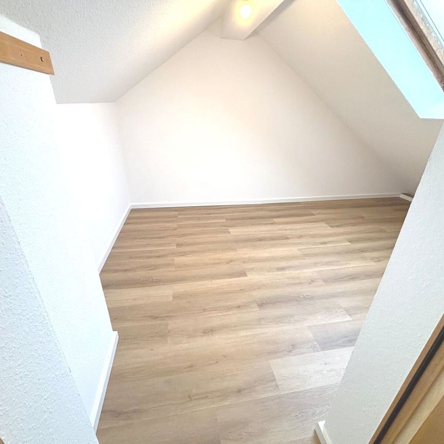 Konz: Frisch renovierte 97 m² Maisonettewohnung – 4 Zimmer, Balkon, lichtdurchflutet. - Photo 1