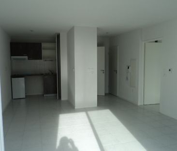 Location Appartement 2 pièces 42m² - Photo 2