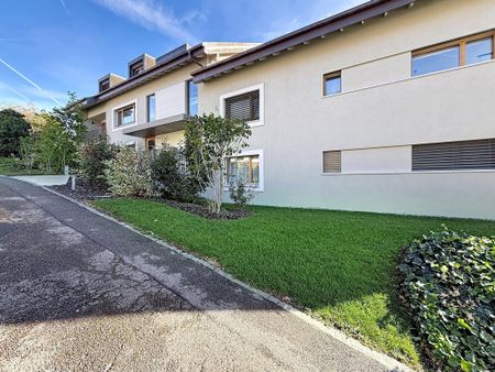 Spacious 3-room attic apartment with attic and lake view - Photo 4