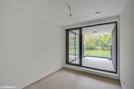 NIEUWBOUWAPPARTEMENT MET 2 SLAAPKAMERS, OVERDEKT TERRAS EN ONDERGRONDSE AUTOSTAANPLAATS NABIJ HET CENTRUM VAN TONGEREN - Photo 2