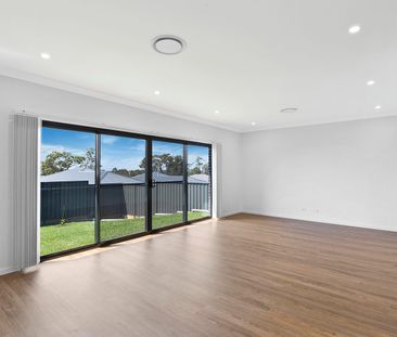 BRAND NEW MODERN HOME - Photo 6