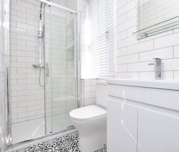 3 bedroom terraced house to rent - Photo 6