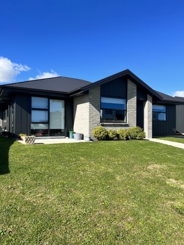 1/12 Tokerau Drive, Rototuna — - Photo 2