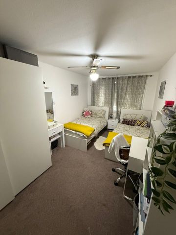 3 Bed End Terrace, Fulmead Road, RG30 - Photo 5