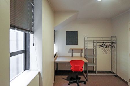 Stafford House Living - Photo 4