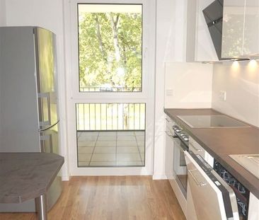 Attraktive 2-Zimmer-Wohnung mit Einbauküche, Balkon und traumhafter... - Foto 1