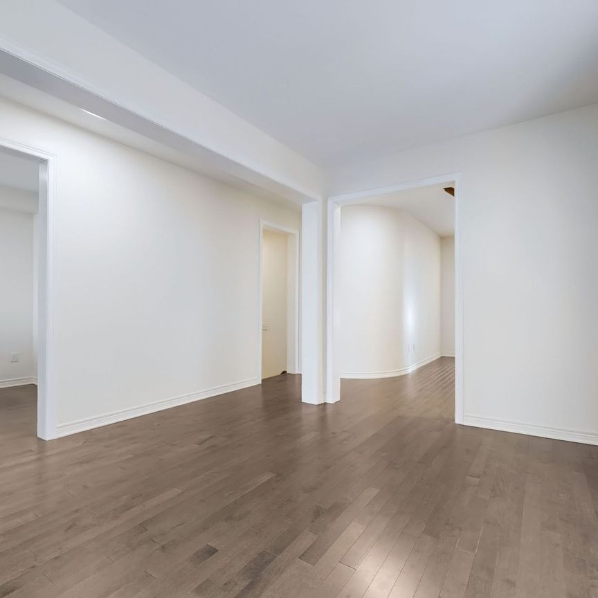 For Lease - 6 Kavanagh Avenue, East Gwillimbury, Ontario - Photo 1