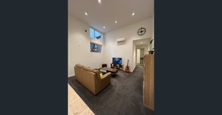 Spacious apartment with flexible 3rd bedroom/studio - Photo 2