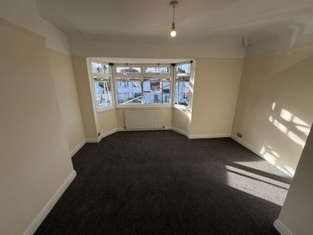 2 bedroom semi-detached house to rent - Photo 4