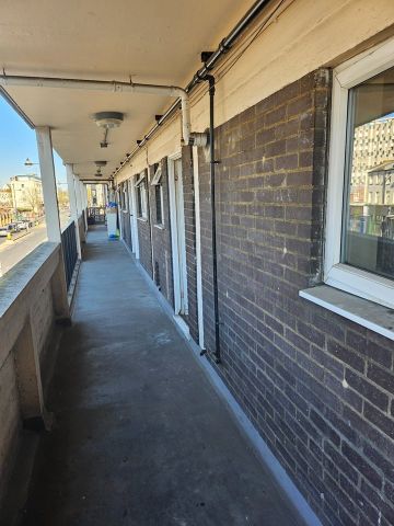 Room in a Shared Flat, Thorne House, E2 - Photo 4