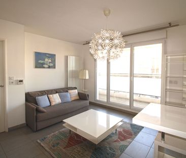 Location Appartement 3 pièces 56m² MARSEILLE 4ème - Photo 2