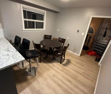 4226 POLTAVA Crescent - Photo 2