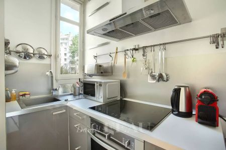 Location appartement, Paris 7ème (75007), 3 pièces, 51.05 m², ref 85069283 - Photo 3