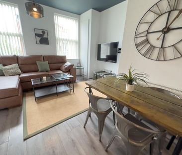 5 bedroom terraced house to rent - Photo 2