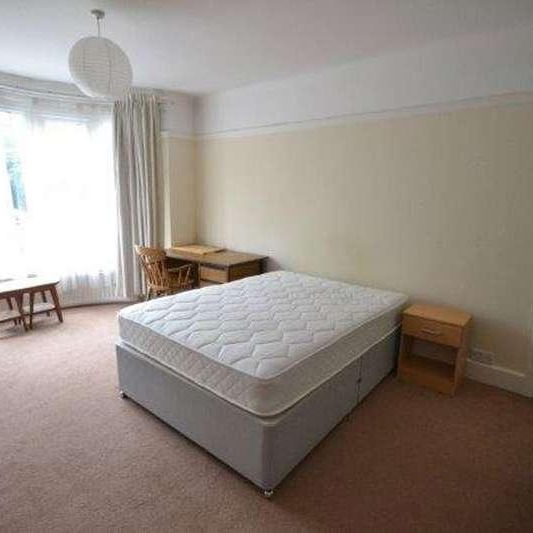 Victoria Park Road, Leicester, LE2 - Photo 1