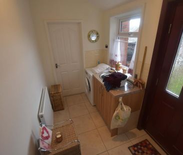 3 bedroom terraced house to rent - Photo 4