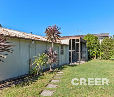 10 Smart Street, Charlestown - Photo 1