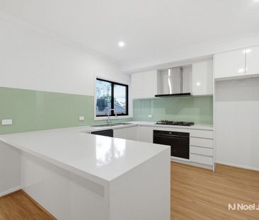 2/2 Sierra Place, CHIRNSIDE PARK - Photo 5