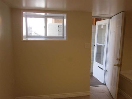 For Lease - 97 Rosemount Avenue Unit# 3, Toronto, Ontario - Photo 4