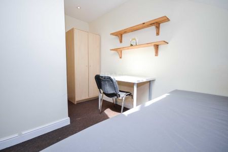 Grange Avenue, Earley, Reading, Berkshire, RG6 1DJ - Photo 3