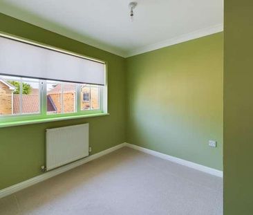 Balmoral Close, Attleborough, NR17 - Photo 2