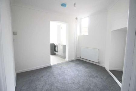 Sutton Road, Kidderminster, DY11 - Photo 5