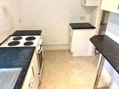 2 bedroom apartment to rent - Photo 5