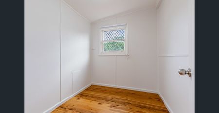 Renovated & Ready To Move Into! - Photo 5