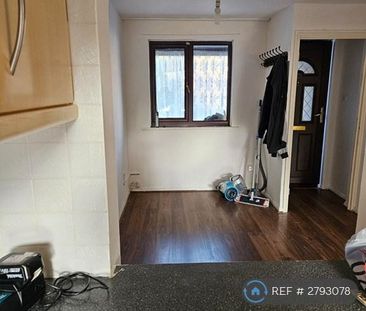 4 bedroom terraced house to rent - Photo 1