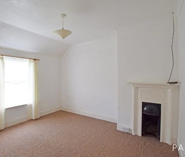 Mafeking Road, Brighton, East Sussex, BN2 4EL - Photo 2