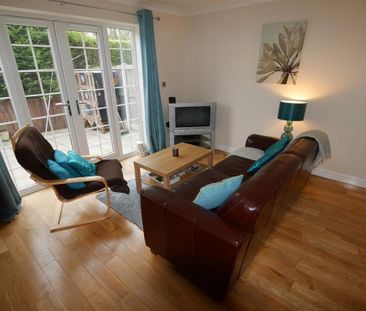 2 bedroom terraced house to rent - Photo 1