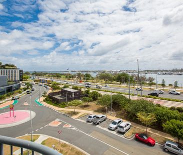 515/2 Barney Street, Southport QLD 4215 - Apartment For Rent - $460... - Photo 4