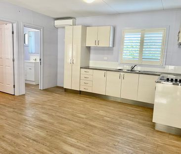 2-Bedroom Granny Flat in Convenient Location - Photo 2