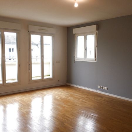 Location Appartement 3 pièces 70m² POISSY 78300 - Photo 3